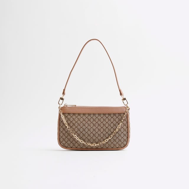 Jacquard fabric, RI monogram print, Grab handle, Adjustable strap, Zip fastening, Handle length: 22cm, Bag dimensions: H: 15.5cm x D: 4.5cm x W: 24cmAbout the brandFASHION IS OUR DNARiver Island is an icon of the British high street. Inspired by the latest trends and our heritage style archives, we've been serving style and leading trends for over sixty years.We make fashion for real people with real lives, who want to look real good. Because life's a celebration - let's dress for it.