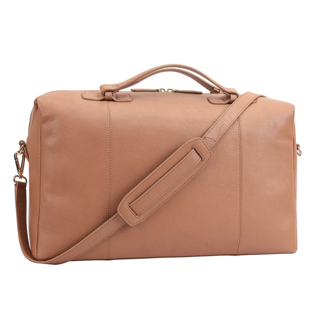 This Paul Costelloe ODELIA Weekend/Duffle Bag benefits from having top handles and an adjustable shoulder strap so you can wear it however you find most comfortable! Roomy enough for all your overnight essentials. It is sturdy yet light to carry. Perfect for long weekend stay or as a hospital bag for you and the new baby.  Designed with one large main compartment as well as a secure interior pockets, it can hold all your essentials with ease. D:21cm W:48cm H:26cm