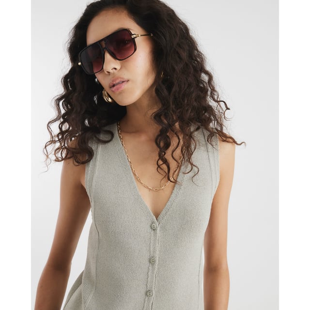 River Island Womens Waistcoat Grey Lace Back Crochet Crochet, V-neck, Sleeveless, Lace detail, Cut out back, Tie detail, Button fasteningAbout the brandFASHION IS OUR DNARiver Island is an icon of the British high street. Inspired by the latest trends and our heritage style archives, we've been serving style and leading trends for over sixty years.We make fashion for real people with real lives, who want to look real good. Because life's a celebration - let's dress for it.