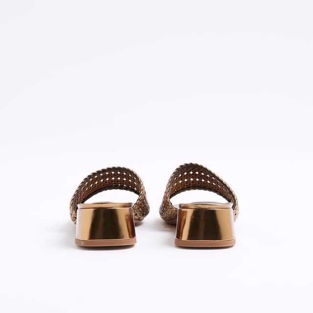 Wide fit, Block heel, Square open toe, Woven detail, Slip on, Heel height: 4cmAbout the brandFASHION IS OUR DNARiver Island is an icon of the British high street. Inspired by the latest trends and our heritage style archives, we've been serving style and leading trends for over sixty years.We make fashion for real people with real lives, who want to look real good. Because life's a celebration - let's dress for it.
