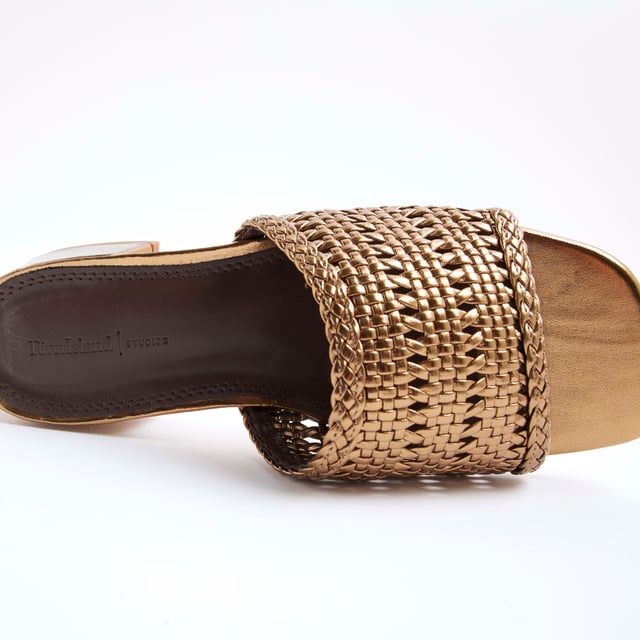 Wide fit, Block heel, Square open toe, Woven detail, Slip on, Heel height: 4cmAbout the brandFASHION IS OUR DNARiver Island is an icon of the British high street. Inspired by the latest trends and our heritage style archives, we've been serving style and leading trends for over sixty years.We make fashion for real people with real lives, who want to look real good. Because life's a celebration - let's dress for it.