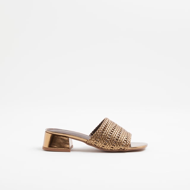 Wide fit, Block heel, Square open toe, Woven detail, Slip on, Heel height: 4cmAbout the brandFASHION IS OUR DNARiver Island is an icon of the British high street. Inspired by the latest trends and our heritage style archives, we've been serving style and leading trends for over sixty years.We make fashion for real people with real lives, who want to look real good. Because life's a celebration - let's dress for it.