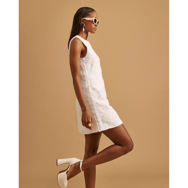 Knitted, Crew neckline, Sleeveless, Floral embroidery, Mini lengthAbout the brandFASHION IS OUR DNARiver Island is an icon of the British high street. Inspired by the latest trends and our heritage style archives, we've been serving style and leading trends for over sixty years.We make fashion for real people with real lives, who want to look real good. Because life's a celebration - let's dress for it.