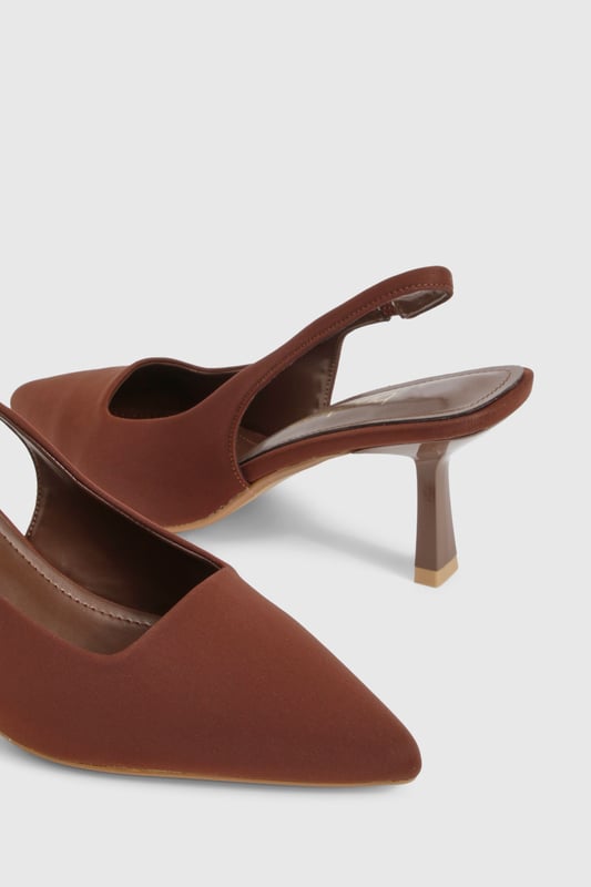 We'll make sure your shoes keep you one stylish step ahead of the crowdWhether you're keeping it simple in sliders, living the high life in heels or joining the fash pack in flatforms, you'll be heading to shoe heaven with our fashion-forward footwear collection. Boots are your day-to-night bestfriend, giving a floral dress&nbsp;that tough twist - add a biker jacket for even more attitude. Find your summer feet in jelly sandals and enjoy balmy nights in block heels.