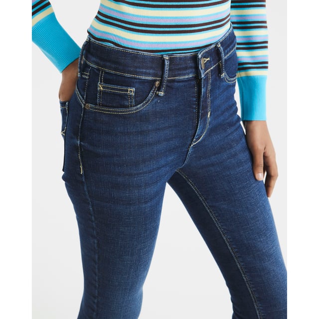 Button and zip fastening, Pocket detail, Skinny jeans, Sculpted designAbout the brandFASHION IS OUR DNARiver Island is an icon of the British high street. Inspired by the latest trends and our heritage style archives, we've been serving style and leading trends for over sixty years.We make fashion for real people with real lives, who want to look real good. Because life's a celebration - let's dress for it.