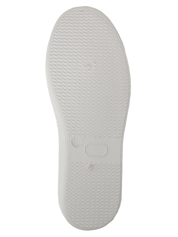 Simple, stylish, and built for comfort—these unisex school pumps are perfect for everyday wear. Made with a soft canvas upper and a matte finish, they offer a snug fit that’s both comfy and breathable. Packed in a brand-new poly bag, these shoes are crafted from high-quality materials to withstand daily school use. Great for PE, indoor activities, or general school wear