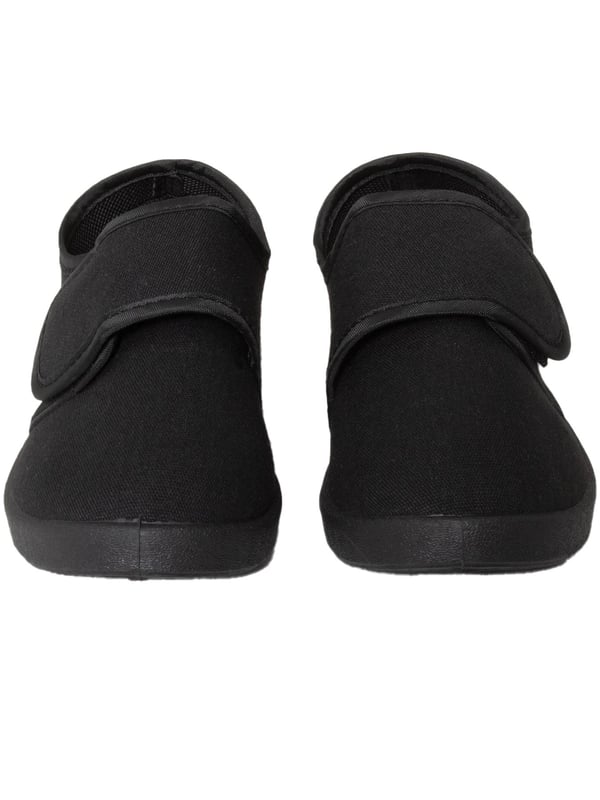 Kids School Pumps Shoes Simple, stylish, and built for comfort—these unisex school pumps are perfect for everyday wear. Made with a soft canvas upper and a matte finish, they offer a snug fit that’s both comfy and breathable. Packed in a brand-new poly bag, these shoes are crafted from high-quality materials to withstand daily school use. Great for PE, indoor activities, or general school wear