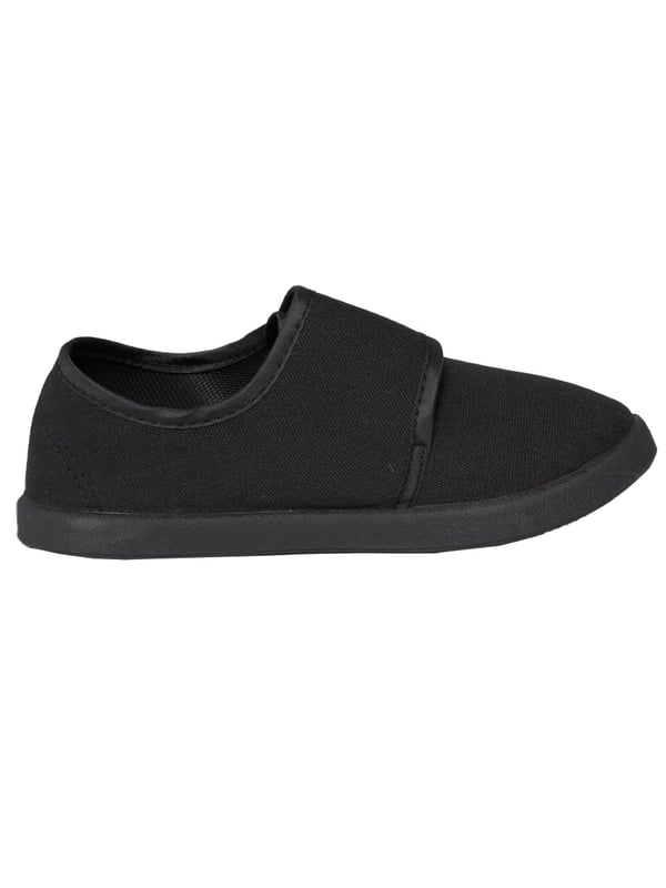Kids School Pumps Shoes Simple, stylish, and built for comfort—these unisex school pumps are perfect for everyday wear. Made with a soft canvas upper and a matte finish, they offer a snug fit that’s both comfy and breathable. Packed in a brand-new poly bag, these shoes are crafted from high-quality materials to withstand daily school use. Great for PE, indoor activities, or general school wear