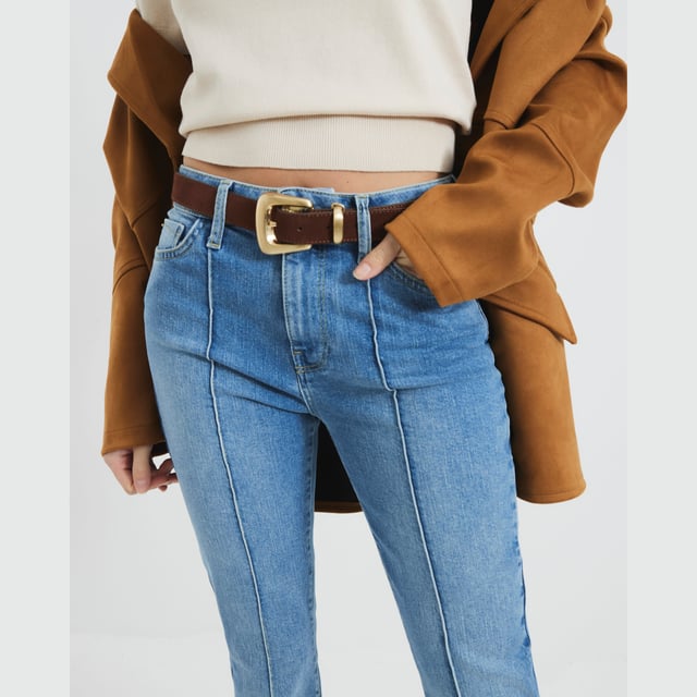 Mid rise, Bootcut design, Denim fabric, Belt loops, Classic 5 pockets, Button and zip fasteningAbout the brandFASHION IS OUR DNARiver Island is an icon of the British high street. Inspired by the latest trends and our heritage style archives, we've been serving style and leading trends for over sixty years.We make fashion for real people with real lives, who want to look real good. Because life's a celebration - let's dress for it.