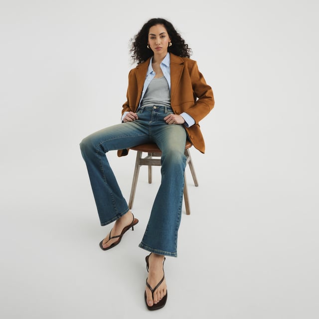 Mid rise, Bootcut design, Denim fabric, Belt loops, Classic 5 pockets, Button and zip fasteningAbout the brandFASHION IS OUR DNARiver Island is an icon of the British high street. Inspired by the latest trends and our heritage style archives, we've been serving style and leading trends for over sixty years.We make fashion for real people with real lives, who want to look real good. Because life's a celebration - let's dress for it.