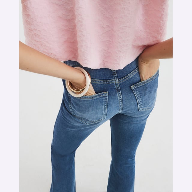 Denim fabric, Mid rise fit, Bootcut leg, Belt loops, Classic 5 pocket styling, Gold snaffle chain detailAbout the brandFASHION IS OUR DNARiver Island is an icon of the British high street. Inspired by the latest trends and our heritage style archives, we've been serving style and leading trends for over sixty years.We make fashion for real people with real lives, who want to look real good. Because life's a celebration - let's dress for it.