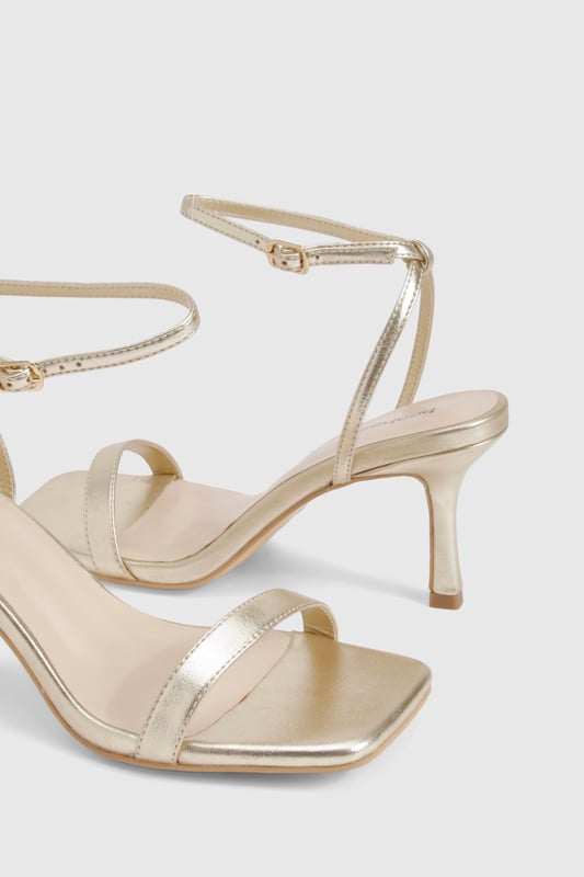 We'll make sure your shoes keep you one stylish step ahead of the crowdWhether you're keeping it simple in sliders, living the high life in heels or joining the fash pack in flatforms, you'll be heading to shoe heaven with our fashion-forward footwear collection. Boots are your day-to-night bestfriend, giving a floral dress&nbsp;that tough twist - add a biker jacket for even more attitude. Find your summer feet in jelly sandals and enjoy balmy nights in block heels.