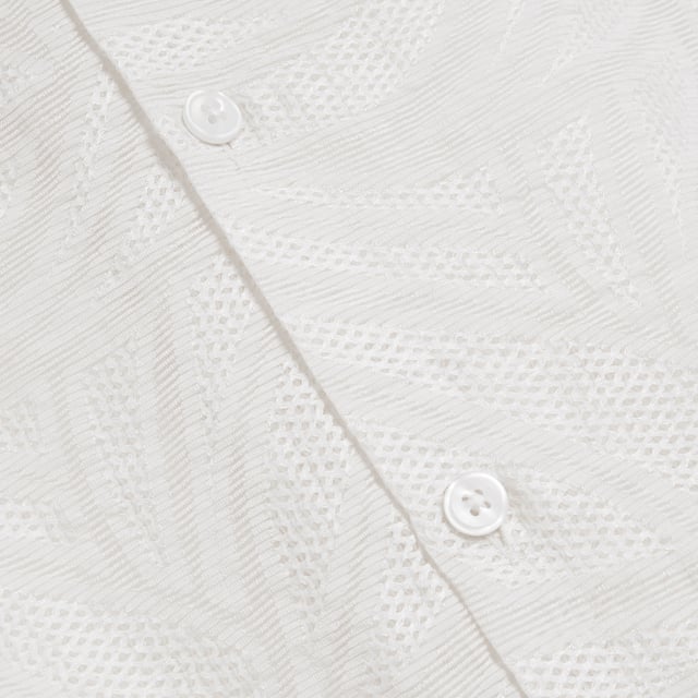 Jacquard textured, Collared, Buttoned fastening, Floral detail, Short sleevesAbout the brandFASHION IS OUR DNARiver Island is an icon of the British high street. Inspired by the latest trends and our heritage style archives, we've been serving style and leading trends for over sixty years.We make fashion for real people with real lives, who want to look real good. Because life's a celebration - let's dress for it.