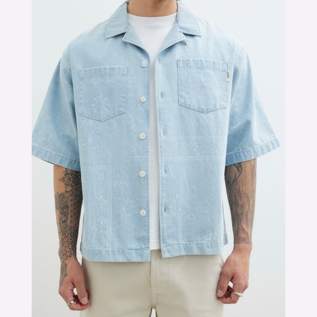 Regular fit, Denim fabric, Collared, Paisley print, Chest pockets, Embroidered, Buttoned fastening, Short sleevesAbout the brandFASHION IS OUR DNARiver Island is an icon of the British high street. Inspired by the latest trends and our heritage style archives, we've been serving style and leading trends for over sixty years.We make fashion for real people with real lives, who want to look real good. Because life's a celebration - let's dress for it.
