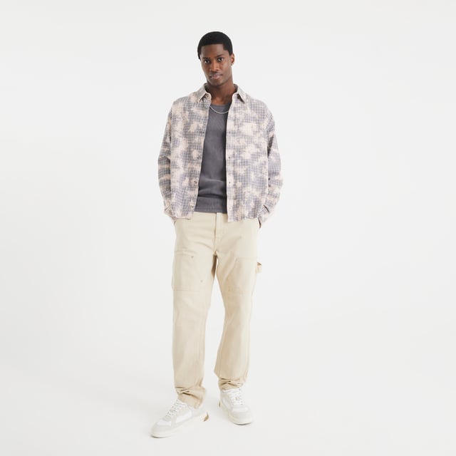 Straight leg, Denim, Classic 5 pocket styling, Belt loops, Leg panel detail, Zip and button fasteningAbout the brandFASHION IS OUR DNARiver Island is an icon of the British high street. Inspired by the latest trends and our heritage style archives, we've been serving style and leading trends for over sixty years.We make fashion for real people with real lives, who want to look real good. Because life's a celebration - let's dress for it.