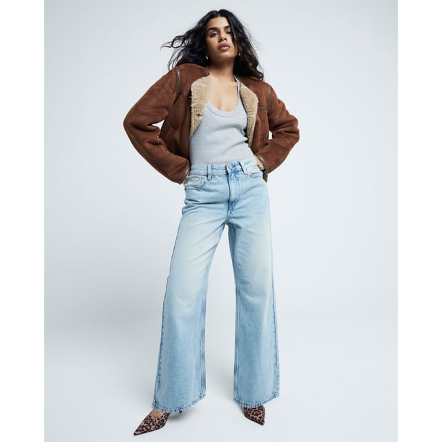 Petite collection, High waisted, Relaxed straight fit, Denim fabric, Belt loops, Classic 5 pockets, Button and zip fasteningAbout the brandFASHION IS OUR DNARiver Island is an icon of the British high street. Inspired by the latest trends and our heritage style archives, we've been serving style and leading trends for over sixty years.We make fashion for real people with real lives, who want to look real good. Because life's a celebration - let's dress for it.