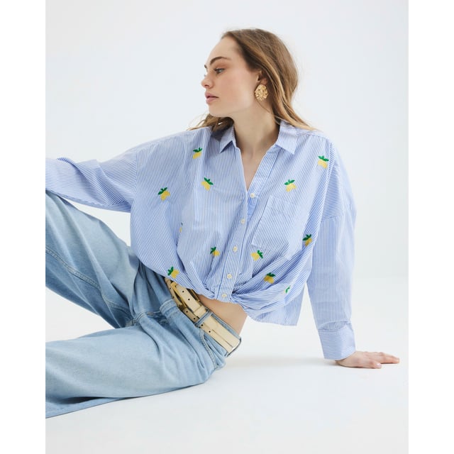River Island Womens Blue Long Sleeve Striped Lemon Shirt Striped, Collared, Long sleeves, Chest pocket, Embroidered lemon print, Button fasteningAbout the brandFASHION IS OUR DNARiver Island is an icon of the British high street. Inspired by the latest trends and our heritage style archives, we've been serving style and leading trends for over sixty years.We make fashion for real people with real lives, who want to look real good. Because life's a celebration - let's dress for it.