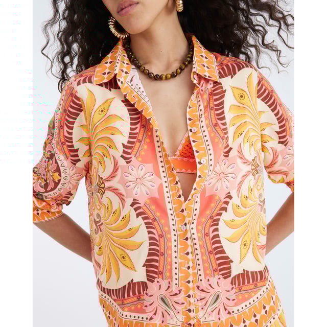 River Island Womens Orange Long Sleeve Graphic Print Shirt Collared, Long sleeves, Graphic print, Button fasteningAbout the brandFASHION IS OUR DNARiver Island is an icon of the British high street. Inspired by the latest trends and our heritage style archives, we've been serving style and leading trends for over sixty years.We make fashion for real people with real lives, who want to look real good. Because life's a celebration - let's dress for it.