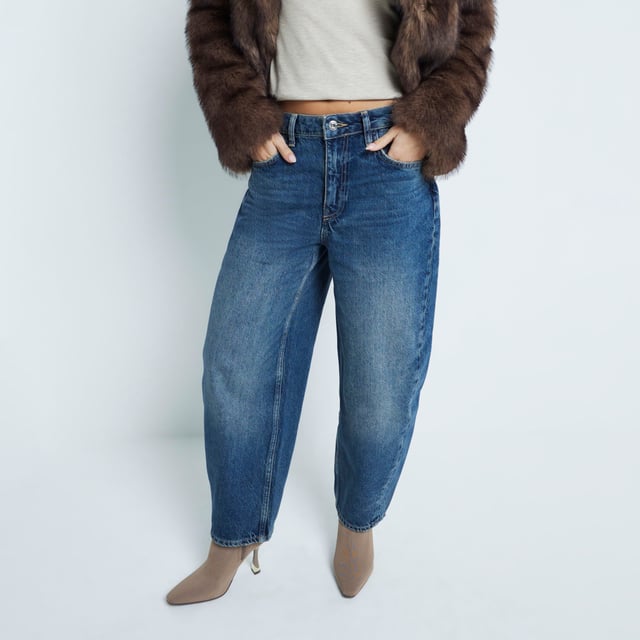 Petite collection, Denim fabric, High waisted, Button and zip fastening, Pocket detail, Seamed detail, Belt loopsAbout the brandFASHION IS OUR DNARiver Island is an icon of the British high street. Inspired by the latest trends and our heritage style archives, we've been serving style and leading trends for over sixty years.We make fashion for real people with real lives, who want to look real good. Because life's a celebration - let's dress for it.