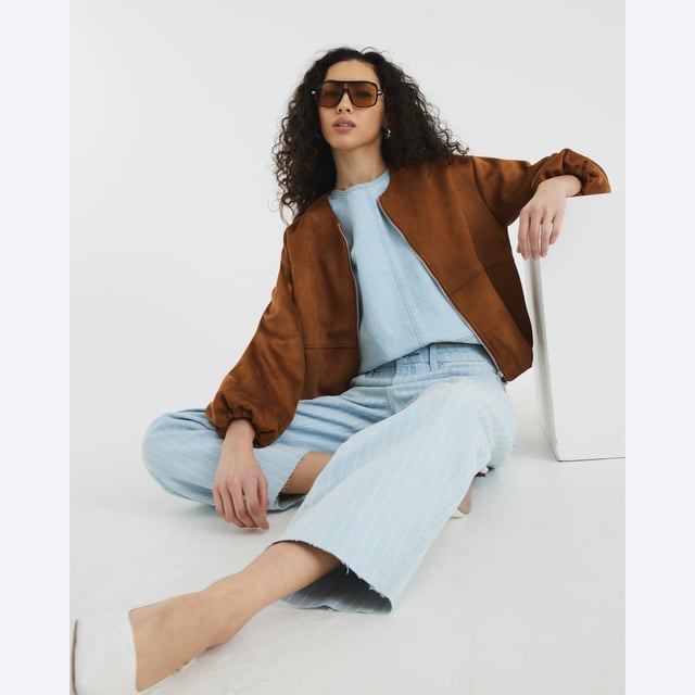 Denim fabric, Stripe print, Barrel leg, Raw hem, Belt loops, Pockets, Zip and button fasteningAbout the brandFASHION IS OUR DNARiver Island is an icon of the British high street. Inspired by the latest trends and our heritage style archives, we've been serving style and leading trends for over sixty years.We make fashion for real people with real lives, who want to look real good. Because life's a celebration - let's dress for it.