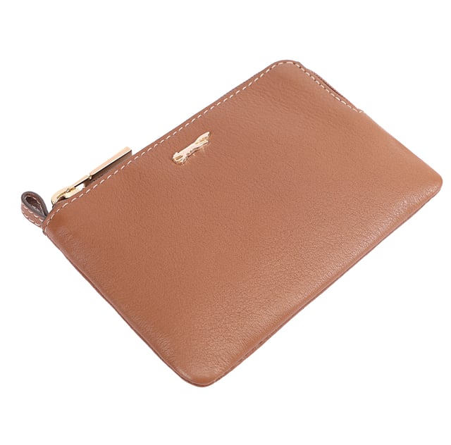 Coin pouch adorned with a sleek brand logo pin on the front, combines functionality with sophisticated style. Made from soft quality leather, it offers a secure and stylish way to keep your coins organized. Presented in a beautiful gift box, it makes a perfect present for any occasion, showcasing both luxury and practicality. D:1.7cm W:14cm H:9.5cm