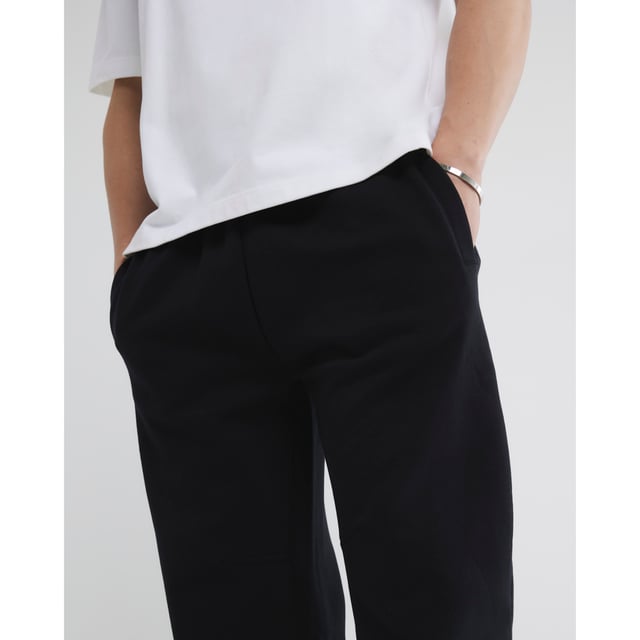 Pack of 2, Regular fit, Multi coloured, Side slip pockets, Elasticated waist, HeavyweightAbout the brandFASHION IS OUR DNARiver Island is an icon of the British high street. Inspired by the latest trends and our heritage style archives, we've been serving style and leading trends for over sixty years.We make fashion for real people with real lives, who want to look real good. Because life's a celebration - let's dress for it.