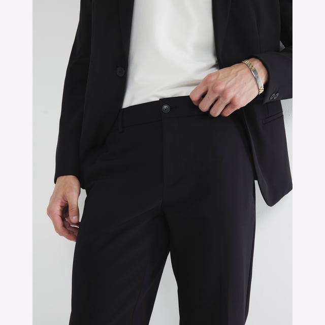 Skinny fit, Side slip pockets, Belt loops, Concealed fastening, Part of a two piece suit, 4 Way stretch, Comfort stretch, Crease resistant, Engineered fitAbout the brandFASHION IS OUR DNARiver Island is an icon of the British high street. Inspired by the latest trends and our heritage style archives, we've been serving style and leading trends for over sixty years.We make fashion for real people with real lives, who want to look real good. Because life's a celebration - let's dress for it.