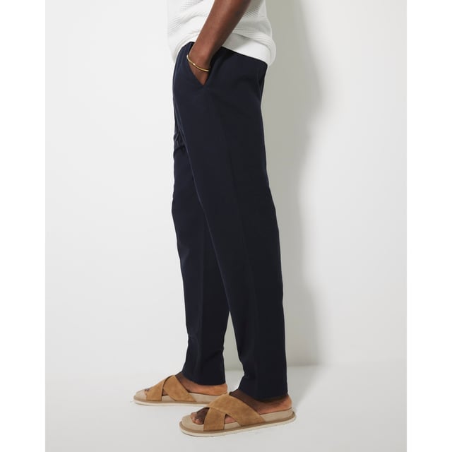 Tapered fit, Pull on, Side slip pockets, Elasticated drawstring waistAbout the brandFASHION IS OUR DNARiver Island is an icon of the British high street. Inspired by the latest trends and our heritage style archives, we've been serving style and leading trends for over sixty years.We make fashion for real people with real lives, who want to look real good. Because life's a celebration - let's dress for it.