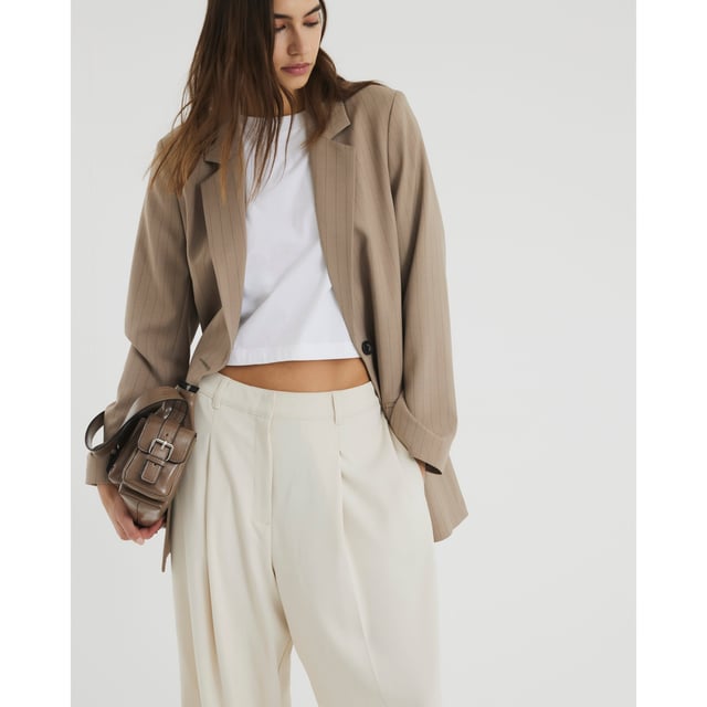 Wide leg, Belt loops, Elasticated waistbandAbout the brandFASHION IS OUR DNARiver Island is an icon of the British high street. Inspired by the latest trends and our heritage style archives, we've been serving style and leading trends for over sixty years.We make fashion for real people with real lives, who want to look real good. Because life's a celebration - let's dress for it.