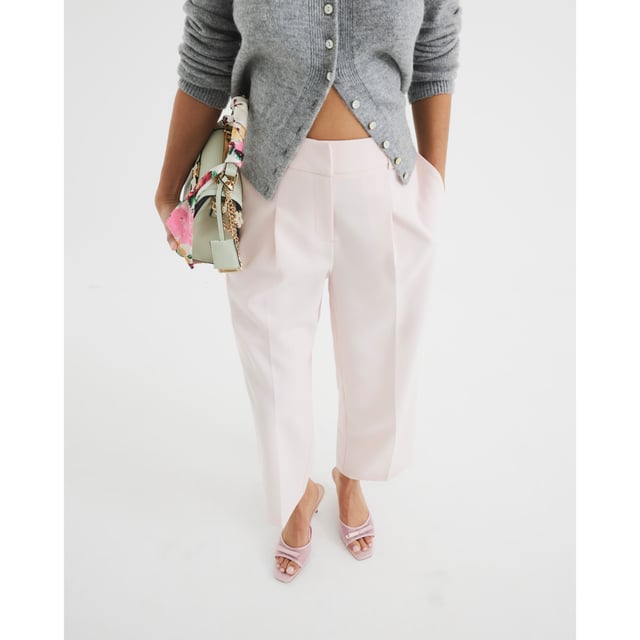 Petite collection, Straight leg, Belt loops, Concealed fasteningAbout the brandFASHION IS OUR DNARiver Island is an icon of the British high street. Inspired by the latest trends and our heritage style archives, we've been serving style and leading trends for over sixty years.We make fashion for real people with real lives, who want to look real good. Because life's a celebration - let's dress for it.