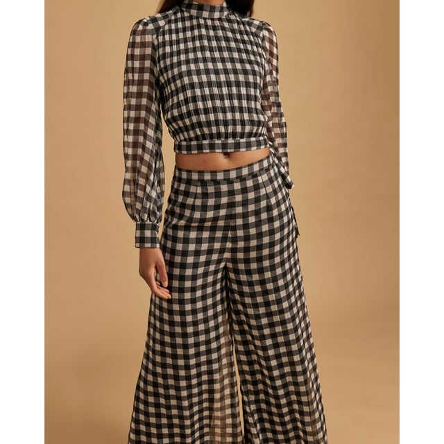 Cotton fabric, Gingham print, Wide legAbout the brandFASHION IS OUR DNARiver Island is an icon of the British high street. Inspired by the latest trends and our heritage style archives, we've been serving style and leading trends for over sixty years.We make fashion for real people with real lives, who want to look real good. Because life's a celebration - let's dress for it.