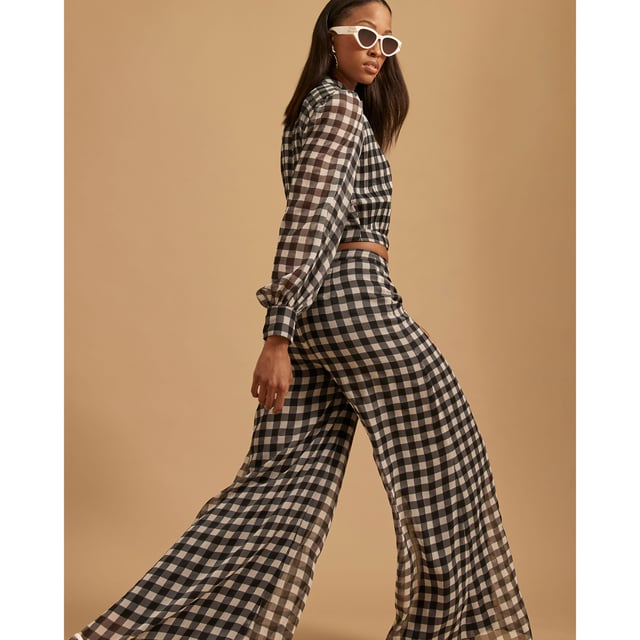 Cotton fabric, Gingham print, Wide legAbout the brandFASHION IS OUR DNARiver Island is an icon of the British high street. Inspired by the latest trends and our heritage style archives, we've been serving style and leading trends for over sixty years.We make fashion for real people with real lives, who want to look real good. Because life's a celebration - let's dress for it.