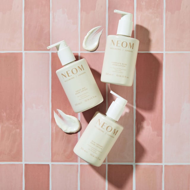 Experience the essence of wellbeing with Neom Wellbeing London's Great Day Hand Lotion, infused with uplifting Wild Mint and Mandarin. This luxurious hand lotion nourishes your skin with rich shea butter and envelops you in a delightful blend of 7 essential oils designed to elevate your mood. Perfect for a refreshing pick-me-up, apply to wet hands and massage for a rejuvenating experience. Neom is a Certified B Corporation, committed to ethical practices that benefit people and the planet.