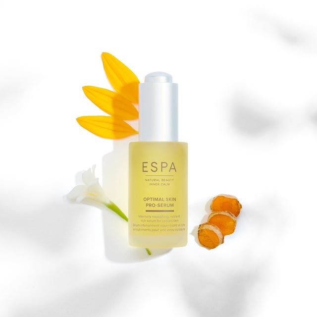 Unlock radiant skin with ESPA Active Nutrients ProSerum. This luxurious serum provides intense hydration for a supple, smooth complexion. Formulated to restore your skin's moisture barrier, it's ideal for sensitive skin. Enriched with Sunflower Concentrate and a blend of Balloon Vine, Blackcurrant Seed Oil, and Sea Fennel, it nourishes and revitalizes from within. Antioxidant-rich Turmeric enhances your skin tone. Certified vegan and pregnancy safe, warm a few drops in your palms and apply to your face, neck, and décolleté after cleansing for best results.