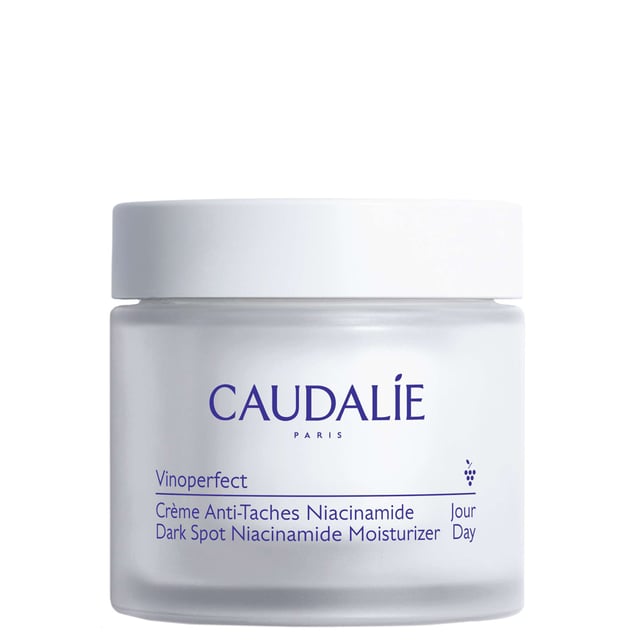 Experience radiant and hydrated skin with Caudalie Vinoperfect Niacinamide Moisturiser. This daily moisturizer brightens your complexion and reduces dark spots. Enriched with ViniferineTM, clinically proven to diminish pigmentation, and Niacinamide for enhanced brightening, it leaves your skin soft and luminous. With a 97% natural origin formulation, it offers immediate radiance, an even skin tone, and a hydrating cream texture. Apply generously after serum and massage for 2-3 minutes. Remember, this product is refillable. Join Caudalie in their commitment to sustainability.