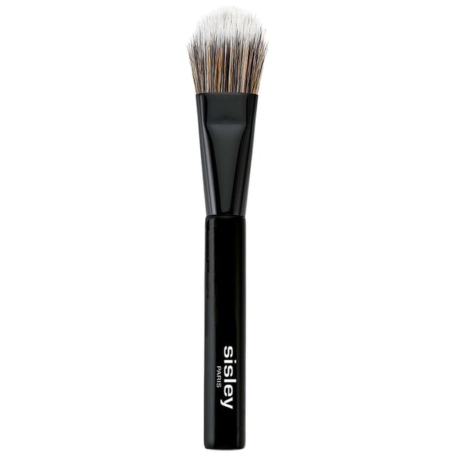 Achieve a perfect, radiant complexion with the Sisley Fluid Foundation Brush. Designed with a flat and tapered head, this brush effortlessly applies liquid foundations for a seamless finish. Its unique shape allows for easy blending, ensuring that your makeup looks natural and flawless. Ideal for both beginners and professionals, this brush is a must-have for your beauty toolkit. Elevate your makeup routine and enjoy a smooth, even application every time.