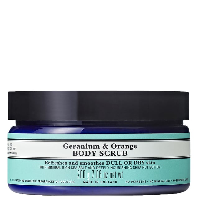Revitalize your skin with Neal's Yard Remedies Geranium & Orange Body Scrub, a 200g energizing exfoliator that transforms dull skin into a radiant glow. This luxurious scrub combines Brittany Sea salt with nourishing shea and cocoa butters to cleanse, tone, and soften your skin, leaving it smooth. Perfect for all skin types, it enhances circulation while providing hydration. To use, gently massage onto damp skin and rinse thoroughly. Avoid using on freshly shaven or broken skin. Discover Neal's Yard Remedies, a pioneer in natural beauty since 1981.