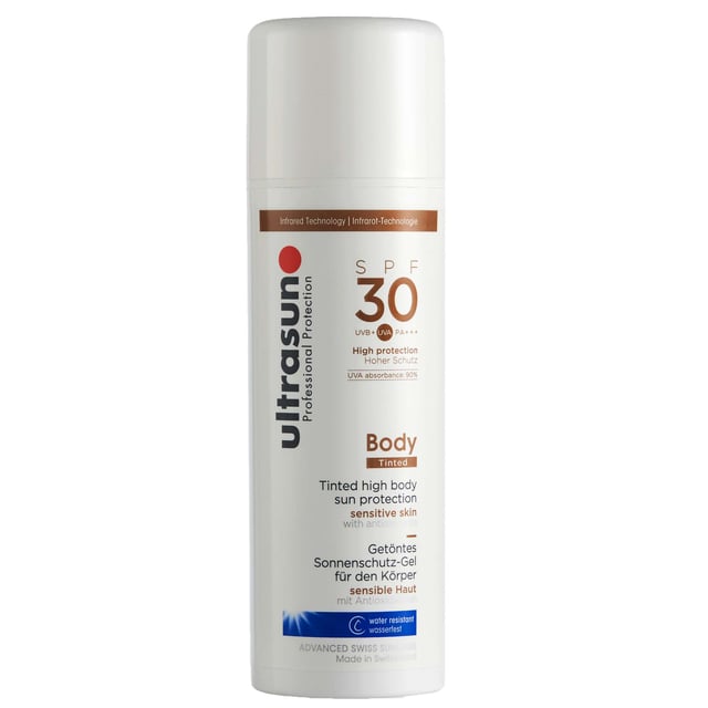 Experience exceptional sun protection with Ultrasun Tinted Body Sunscreen SPF30. This broad-spectrum formula shields your skin from harmful UVA, UVB, and Infrared-A rays while providing a subtle tint that enhances your natural glow. Perfect for warm weather and bare leg outfits, it features GSP-T and Vitamin E for skin confidence and hydration. This vegan-friendly and cruelty-free sunscreen is also safe for pregnancy. For best results, apply to clean, dry skin 15 minutes before sun exposure, suitable for both face and body. Enjoy the sun with confidence!