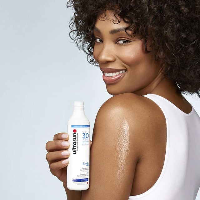 Experience ultimate sun protection with Ultrasun Sports Formula Gel SPF30. This gel offers long-lasting defense against UVA, UVB, and Infrared A rays, making it ideal for active lifestyles. Its non-greasy, transparent formula ensures easy application, even on thinning hair and sensitive scalps. With dry touch technology, it absorbs quickly and is water-resistant, tested by elite athletes. Suitable for all skin types, it features vegan and cruelty-free ingredients, safe for pregnancy. Apply to clean, dry skin 15 minutes before sun exposure, for face and body.