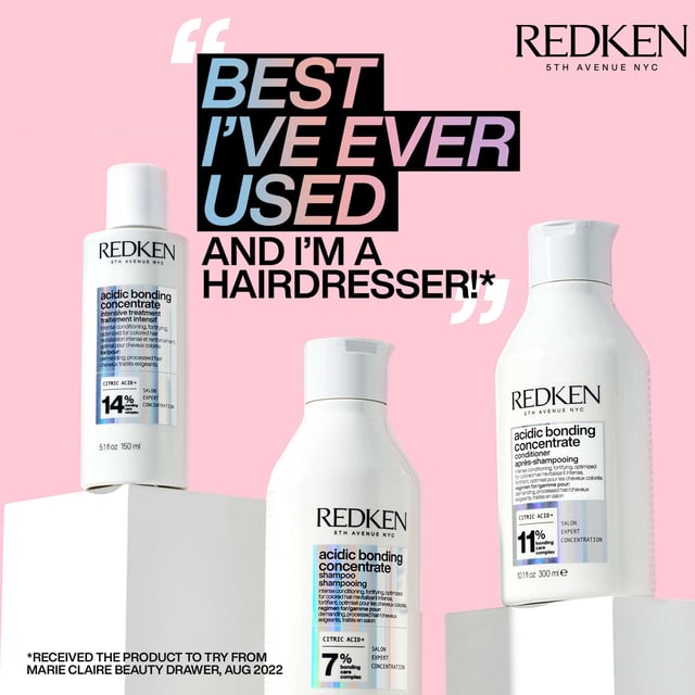Revitalize your hair with Redken Acidic Bonding Concentrate Conditioner, designed for damaged and colour-treated hair. This powerful formula nourishes all hair types, providing deep hydration and reducing breakage while protecting against colour fade. Infused with Citric Acid, it strengthens weak bonds, enhancing resilience after bleaching. Its pH-balanced formula defends against heat styling and chemical treatments, leaving hair vibrant and healthy. For best results, pair with Redken Acidic Bonding Concentrate Shampoo. Apply to wet hair after shampooing, then rinse thoroughly.