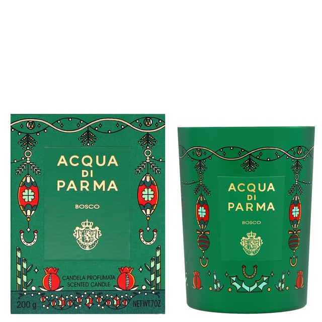 Acqua Di Parma Holiday Bosco Candle 200g - Enchanting Home Fragrance Experience the essence of winter with the Acqua Di Parma Holiday Bosco Candle. This exquisite 200g candle captures the refreshing aroma of alpine forests, blending invigorating notes of pine and fir with soothing eucalyptus and a hint of warm cloves. Perfect for creating a cozy atmosphere, this candle offers up to 50 hours of burn time. Ideal for holiday gifting, its beautifully themed packaging adds a festive touch to any home decor.