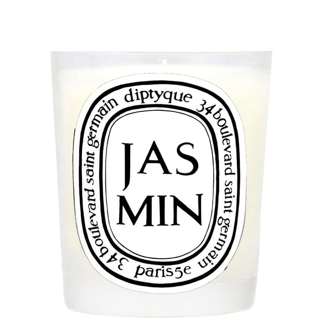 Indulge in the enchanting aroma of the Diptyque Jasmine Scented Candle, a 190g masterpiece designed to elevate your space. This exquisite candle captures the essence of delicate jasmine flowers, creating a fragrance that is both subtle and enduring. As soon as you light the wick, your room will be enveloped in a sweet and serene ambiance, perfect for relaxation or entertaining guests. Enjoy up to 50 hours of burn time, and for best results, allow it to burn for 2-3 hours on the first use for an even melt. Regularly trim the wick to 3-5mm to maintain optimal performance.