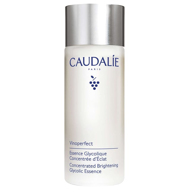 Discover the transformative power of Caudalie Vinoperfect Concentrated Brightening Glycolic Essence. This essential first step in your skincare routine is designed for women looking to prevent and reduce dark spots. Infused with 98% natural ingredients, this oil-free formula gently exfoliates dead skin cells, revealing a luminous complexion. Dermatologically tested, it ensures visible results with 100% of women reporting improved skin texture. For optimal results, apply morning and evening with a cotton pad on cleansed skin. Join Caudalie in their commitment to environmental sustainability.