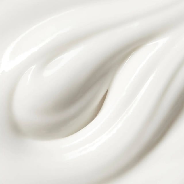 Discover the ELEMIS Pro-Collagen Rose Micro Serum, a luxurious serum designed for intense hydration and skin rejuvenation. This formula features over 7,000 rose micro droplets to deliver skin-quenching actives. Infused with clinically proven Red Algae, it provides three times more hydration than hyaluronic acid and includes Rose Centifolia extract to enhance your skin’s barrier. Experience visibly plumper skin and reduced fine lines in 14 days. For best results, apply 1 to 2 pumps on dry, cleansed skin morning and evening.