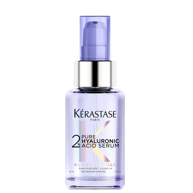 Transform your blonde hair with Kérastase Blond Absolu 2% Pure Hyaluronic Acid Serum. This hydrating serum is formulated for bleached blondes, featuring Macro and Micro Hyaluronic Acid to restore and moisturize hair and scalp. Its lightweight gel texture ensures deep hydration while respecting the scalp's barrier. For enhanced results, layer with Blond Absolu Huile Cicaextreme hair oil. Packaged in a recyclable bottle made from 20% recycled glass, Kérastase prioritizes sustainability. Experience ultimate care and hydration with Kérastase.