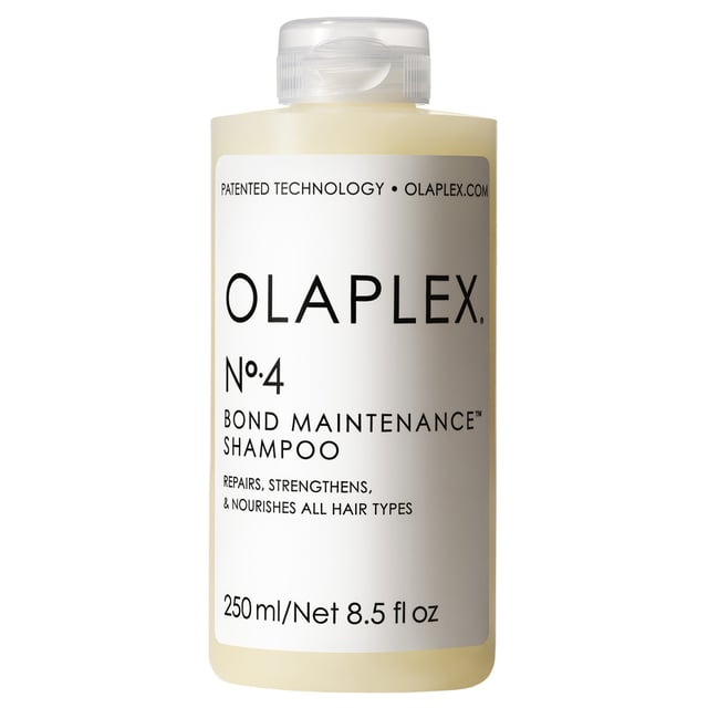 Olaplex No 4 Bond Maintenance Shampoo - Moisturizing and Strengthening Formula Discover the power of Olaplex No 4 Bond Maintenance Shampoo. This moisturizing formula is designed to leave your hair shiny and healthier with every wash. Color-safe and sulfate-free, it reduces breakage and strengthens all hair types. Key benefits include repairing hair bonds and reducing frizz. With a pH balance of 6-6.5, this shampoo is perfect for daily use. A small amount goes a long way! Apply, massage through hair, rinse, and follow with Olaplex N°5 Conditioner for best results.