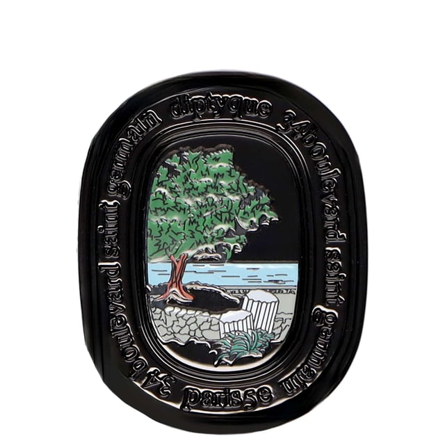 Experience the essence of a sun-soaked Greek summer with Diptyque Philosykos Refillable Solid Perfume. This captivating fragrance celebrates the fig tree, blending fresh fig leaves and ripe figs at the top with a heart enriched by green notes and creamy coconut. The scent evolves into a warm base of fig tree, cedar, and woody undertones, creating a harmonious and refreshing aroma. Perfect for on-the-go application, this solid perfume is a luxurious addition to your fragrance collection, allowing you to indulge in the beauty of nature wherever you are.