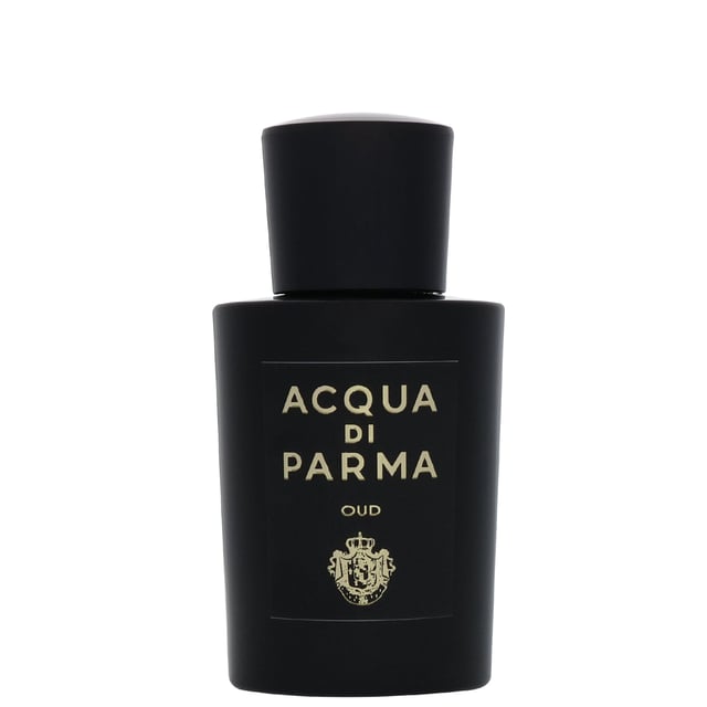 Acqua Di Parma Oud Eau de Parfum - Luxurious Natural Spray 20ml Experience the opulent scent of Oud by Acqua Di Parma, a fragrance that captures the rich warmth of luxurious Oud wood. The top notes of bergamot and orange create a refreshing introduction, while the heart reveals a complex blend of Haitian Amyris, Russian coriander, and the exquisite Oud wood. The fragrance culminates in a deep leather accord, enhanced by notes of cedar, patchouli, sandalwood, and musk, providing a captivating and lasting impression. Perfect for those who appreciate sophisticated and invigorating scents.