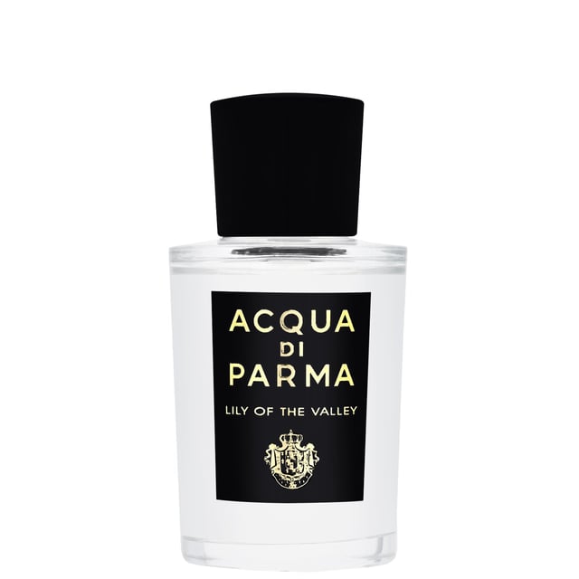 Acqua Di Parma Lily Of The Valley Eau de Parfum - Natural Spray for Women 20 ml Discover the enchanting Acqua Di Parma Lily Of The Valley Eau de Parfum, a sophisticated fragrance that captures the essence of spring. This exquisite scent opens with vibrant notes of grapefruit, bergamot, and black currant, leading to a heart of delicate lily of the valley, jasmine, geranium, and magnolia. The fragrance concludes with a warm base of cedar and musk, creating a harmonious and elegant finish. Perfect for any occasion, this natural spray will leave you feeling fresh and radiant all day long.