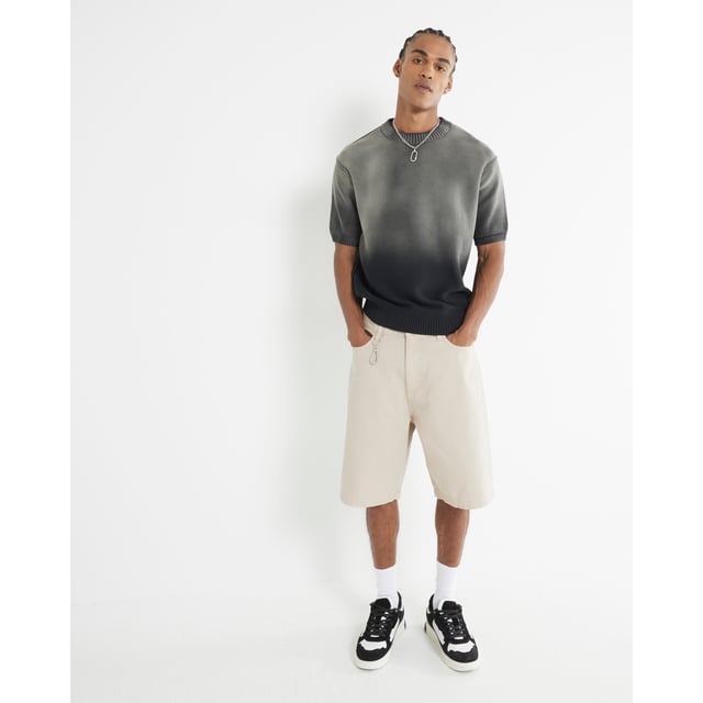 Baggy fit, Belt loops, Side slip pockets, Keyring link detail, Buttoned and zipped pocketsAbout the brandFASHION IS OUR DNARiver Island is an icon of the British high street. Inspired by the latest trends and our heritage style archives, we've been serving style and leading trends for over sixty years.We make fashion for real people with real lives, who want to look real good. Because life's a celebration - let's dress for it.